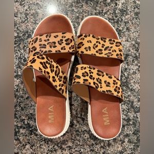 Never been worn platform MIA leopard print sandal